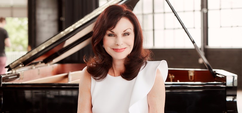 Lorie Line / Lorie Line S Holiday Concert Ralph Bashioum Md - The