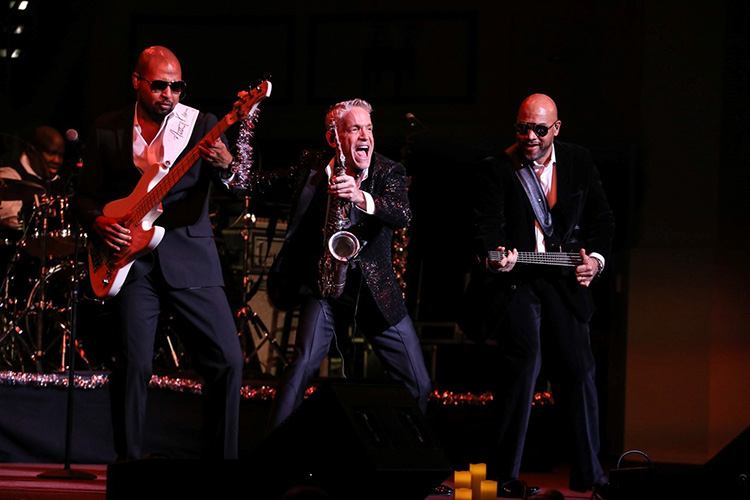 Dave Koz and bandmates perform at the Palladium (photo by Mark Sheldon)..