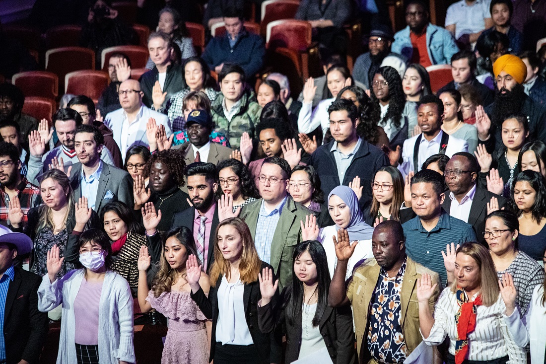 u-s-naturalization-ceremony-2022-the-center-for-the-performing-arts